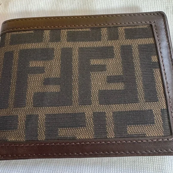 Fendi Zucca FF logo Bifold - Picture 3 of 8